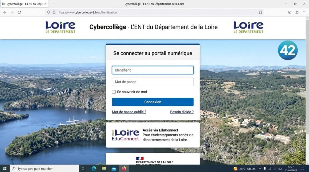 Page d'authentification du portail numérique Cybercollège du département de la Loire.